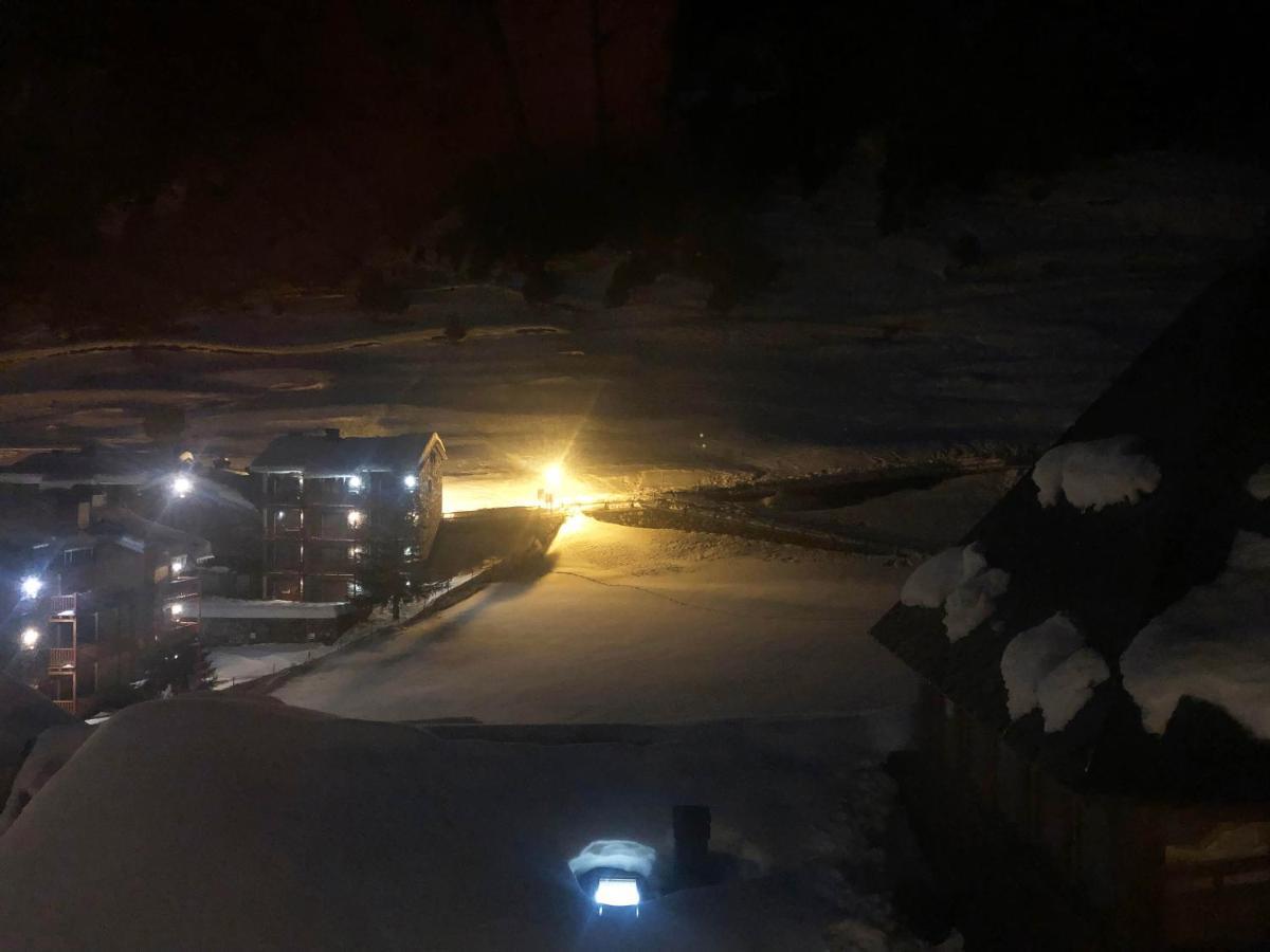 Casita De Madera A Peu Del Riu - Sol Y Nieve - Parking Incluido *
