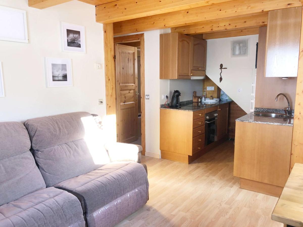 Casita De Madera A Peu Del Riu - Sol Y Nieve - Parking Incluido *